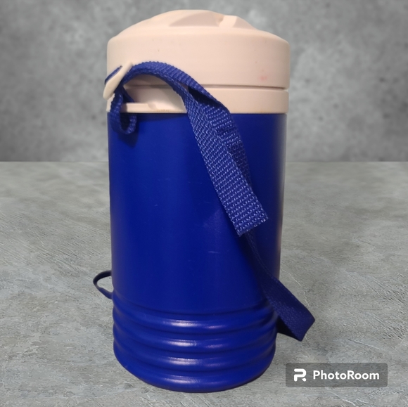 Vintage Igloo Blue 1 Quart Water Jug Cooler Good Used Condition Made USA - Picture 1 of 11
